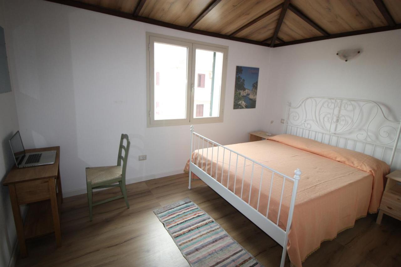 Ferienwohnung Sa Domo De Mannoi Orosei Exterior foto