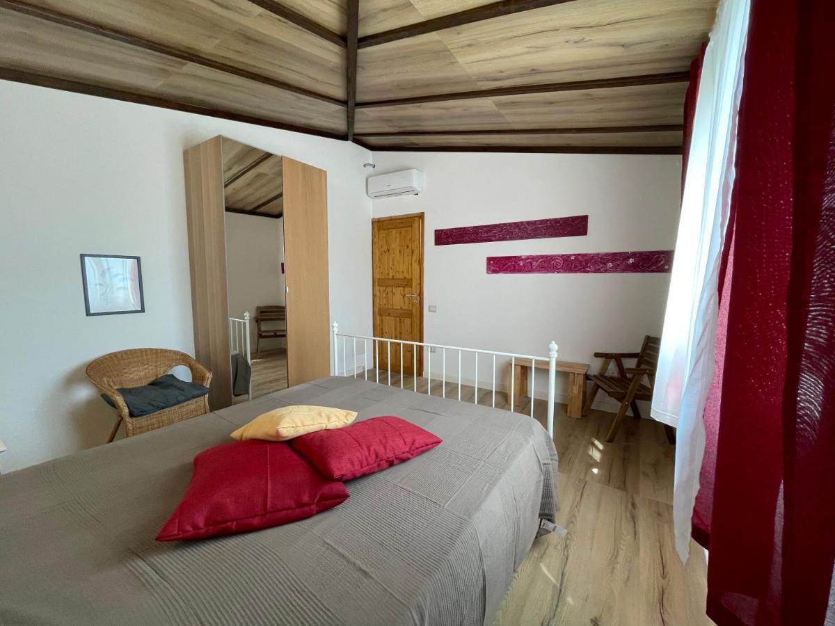 Ferienwohnung Sa Domo De Mannoi Orosei Exterior foto